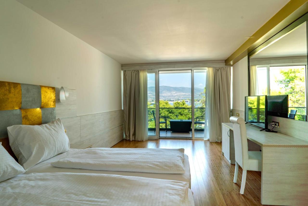 Deluxe Double Room Balcony Sea View,992290861:JPEG